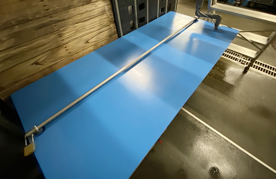 生簀 400LのFRP水槽