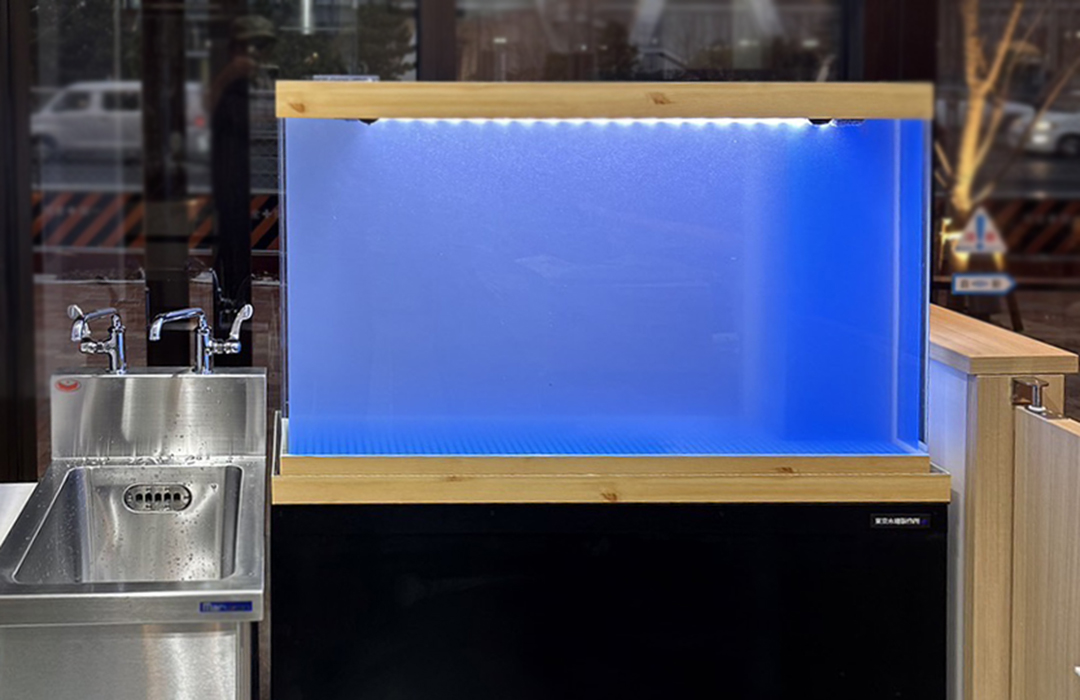 一段式のアクリル水槽W90cm